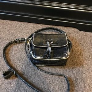 Authentic Vintage Dooney & Bourke Crossbody